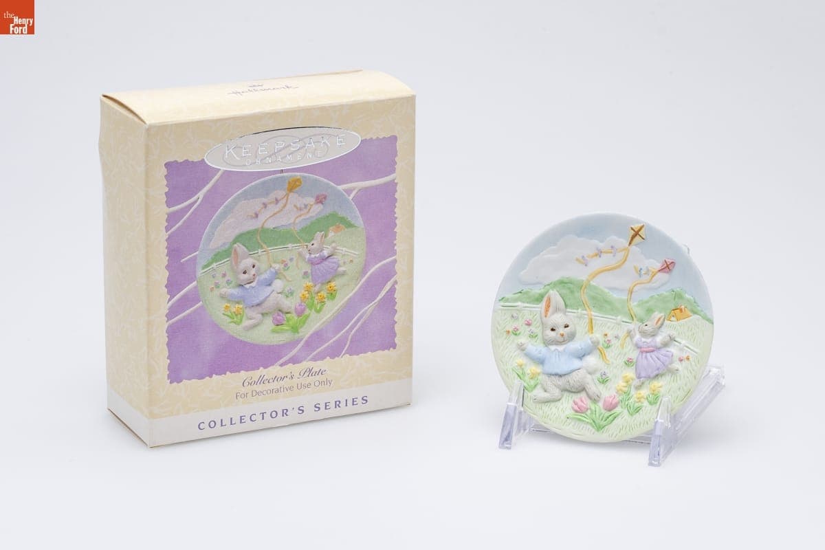 Hallmark "Collector's Plate Series" Easter Ornament, 1995