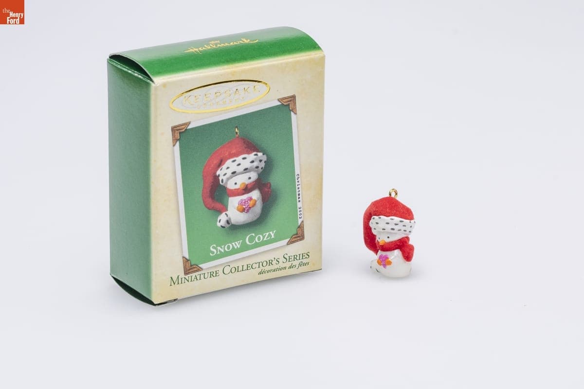Hallmark "Snow Cozy Series" Miniature Christmas Ornament, 2002