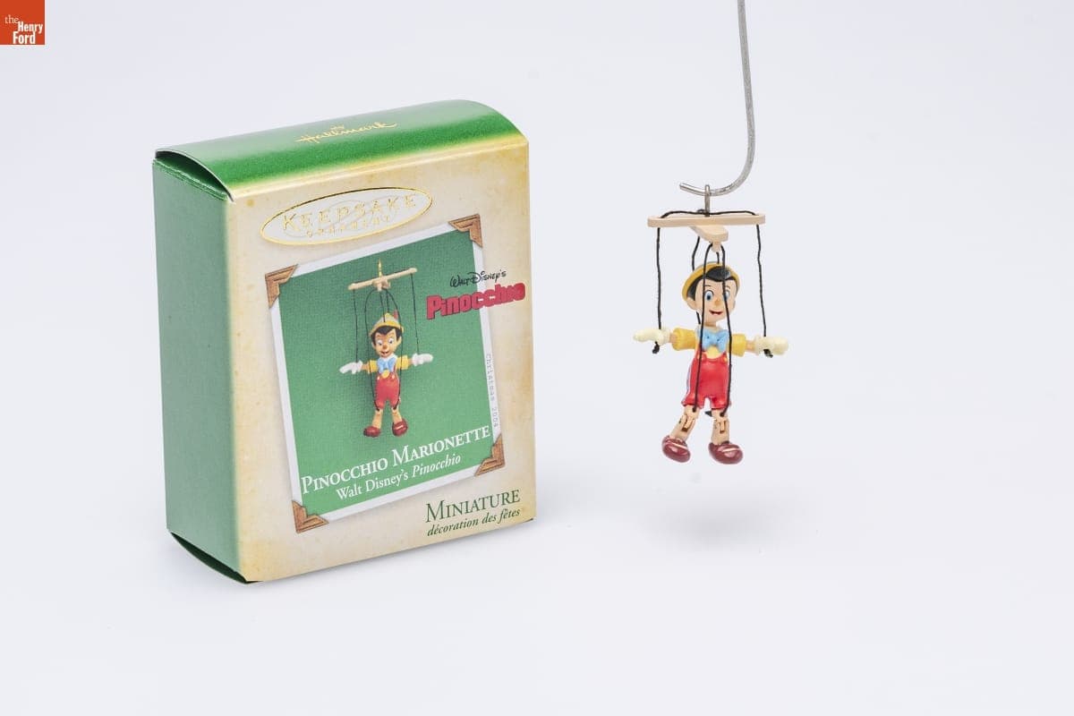 Hallmark "Walt Disney's Pinocchio: Pinocchio Marionette" Miniature Christmas Ornament, 2004
