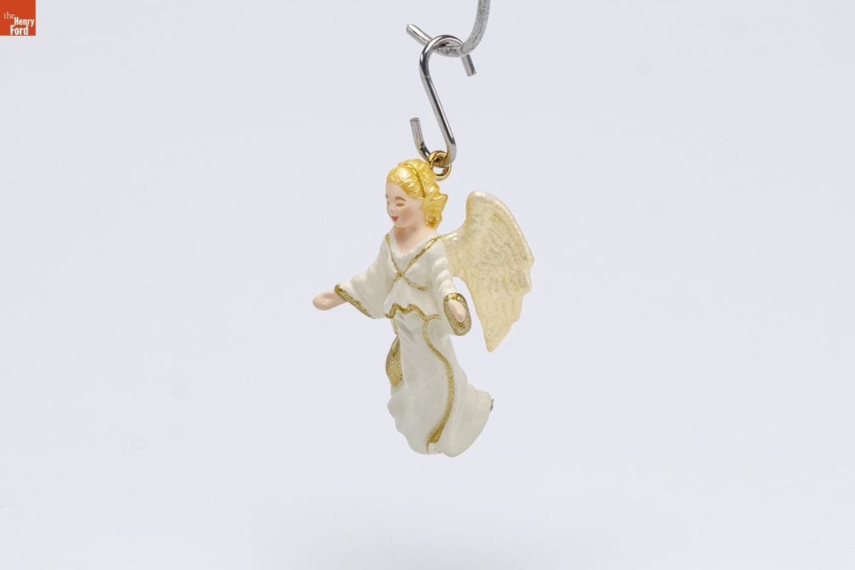 Hallmark "Welcoming Angel" Miniature Christmas Ornament, 2000
