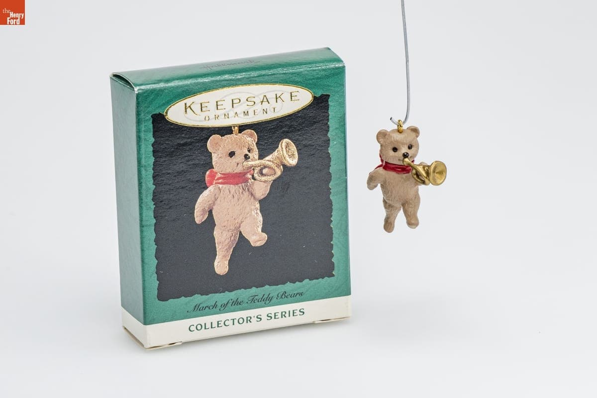 Hallmark "March of the Teddy Bears Series" Miniature Christmas Ornament, 1995