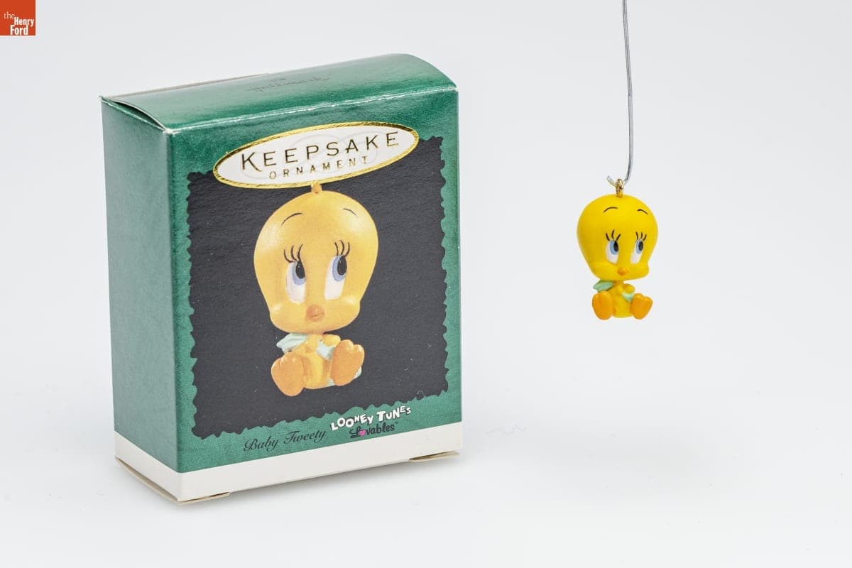 Hallmark "LOONEY TUNES Lovables: Baby Tweety" Miniature Christmas Ornament, 1996