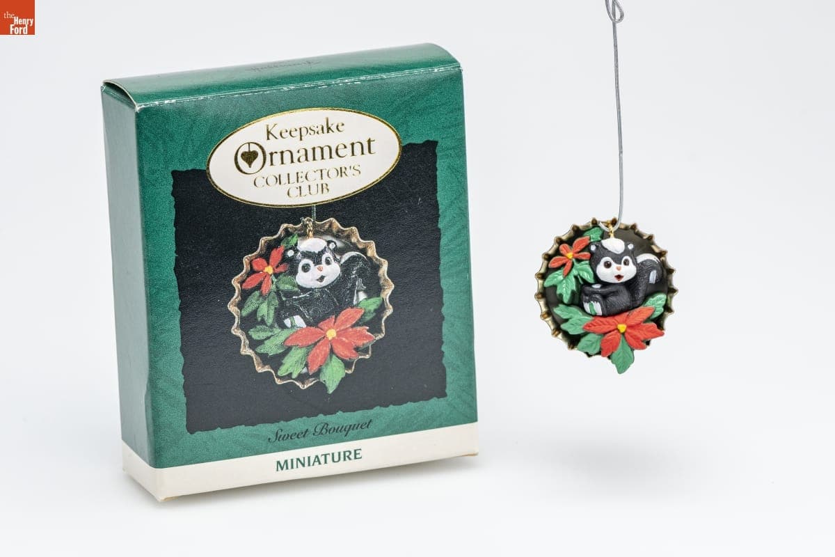 Hallmark "Sweet Bouquet" Collector's Club Miniature Ornament, 1994