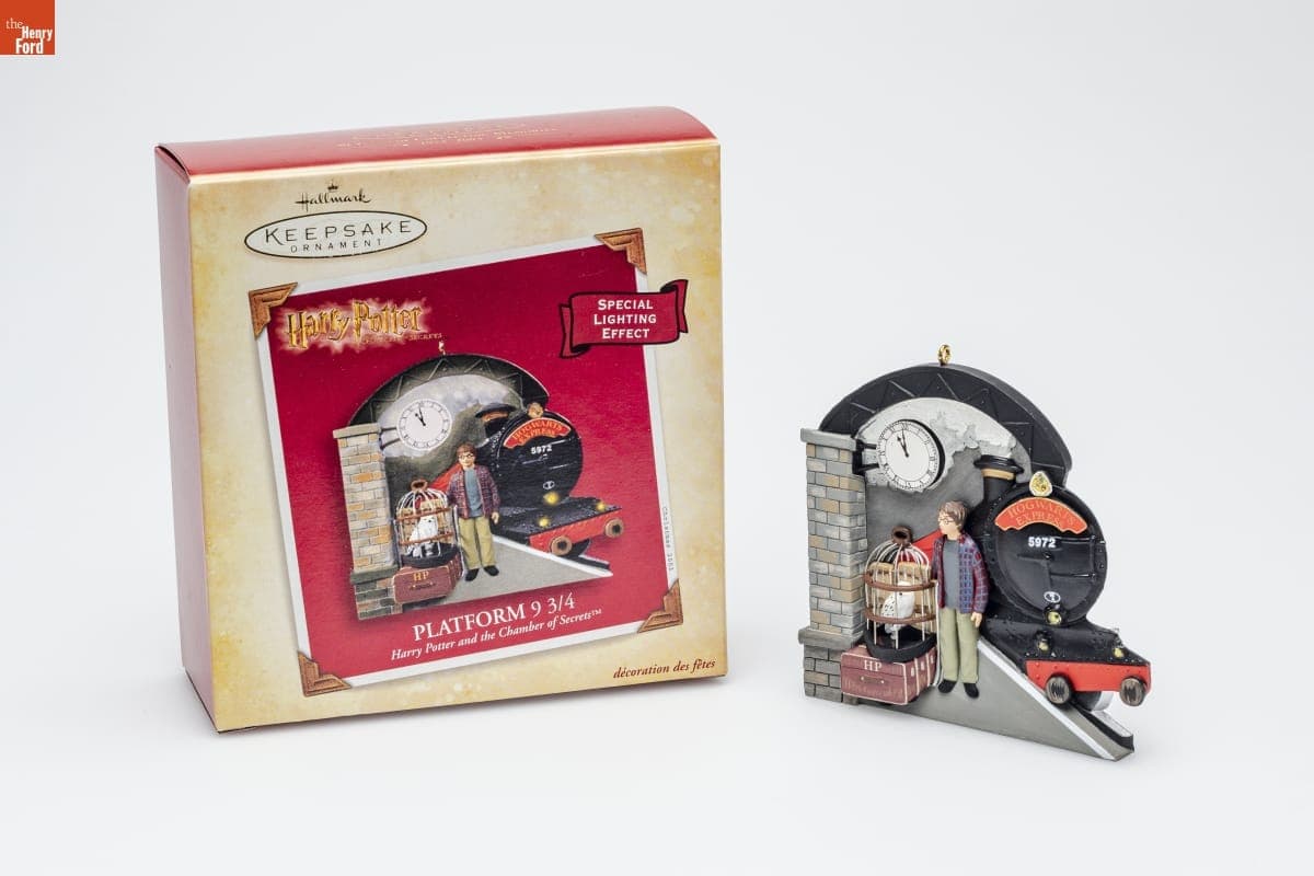 Hallmark "Harry Potter and the Chamber of Secrets: Platform 9 3/4" Christmas Ornament, 2003