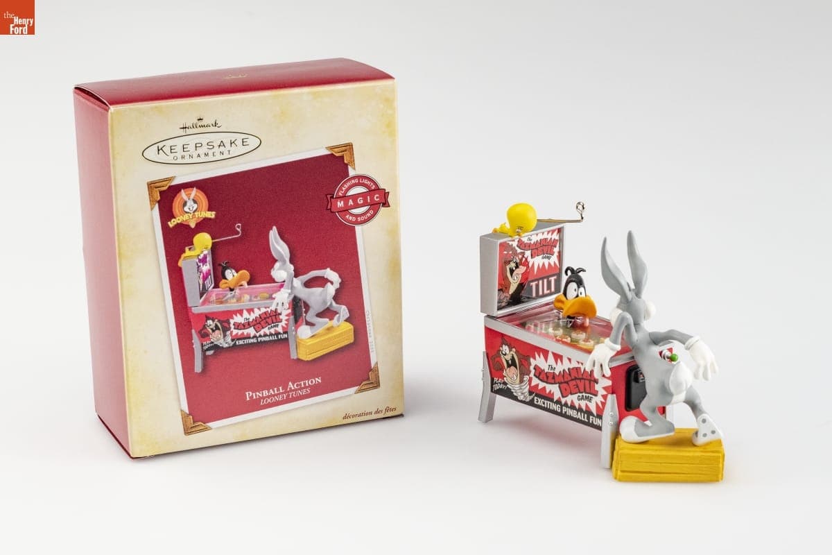 Hallmark "LOONEY TUNES: Pinball Action" Christmas Ornament, 2005