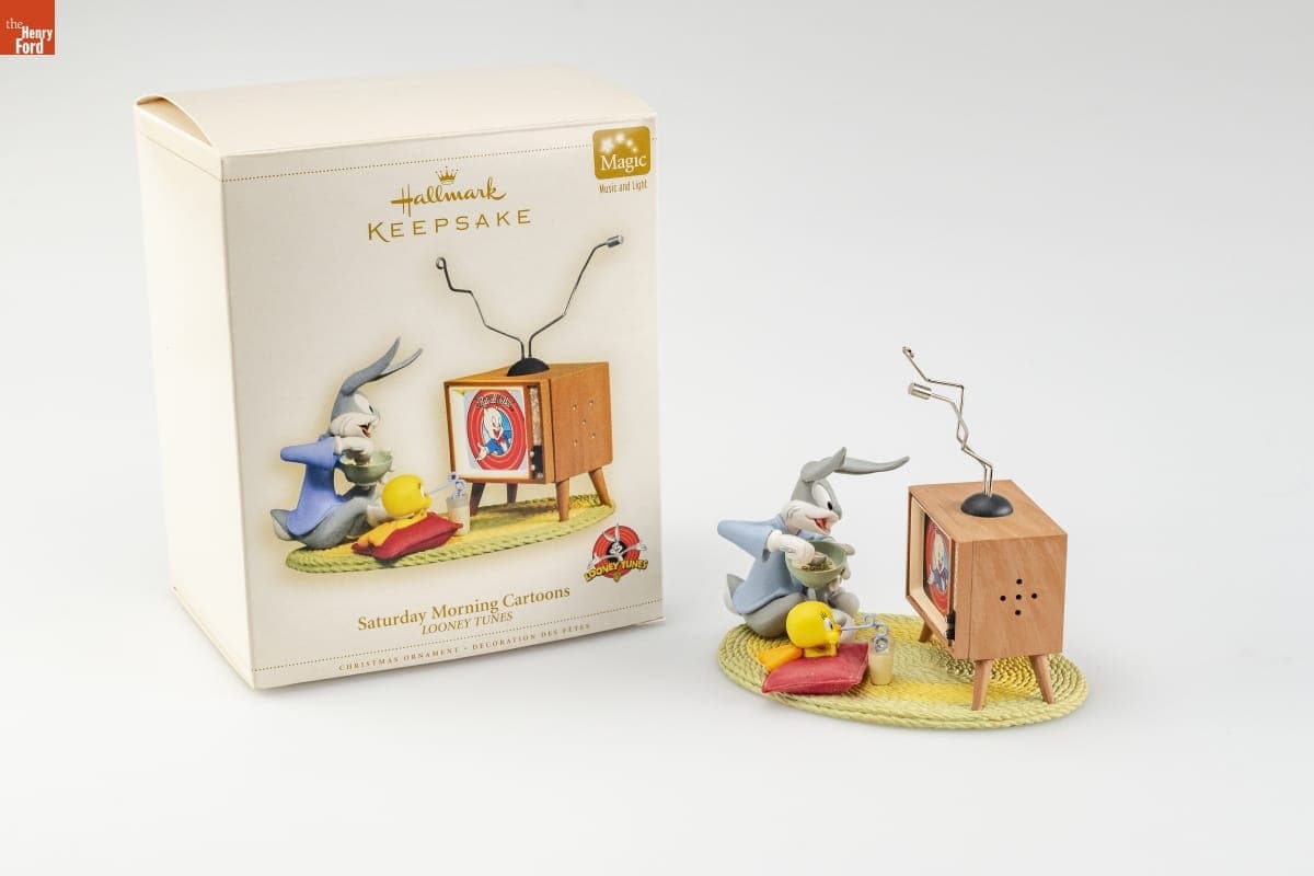 Hallmark "LOONEY TUNES: Saturday Morning Cartoons" Christmas Ornament, 2006