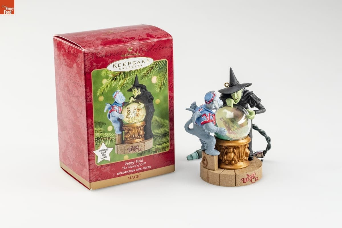 Hallmark "The Wizard of Oz: Poppy Field" Christmas Ornament, 2001