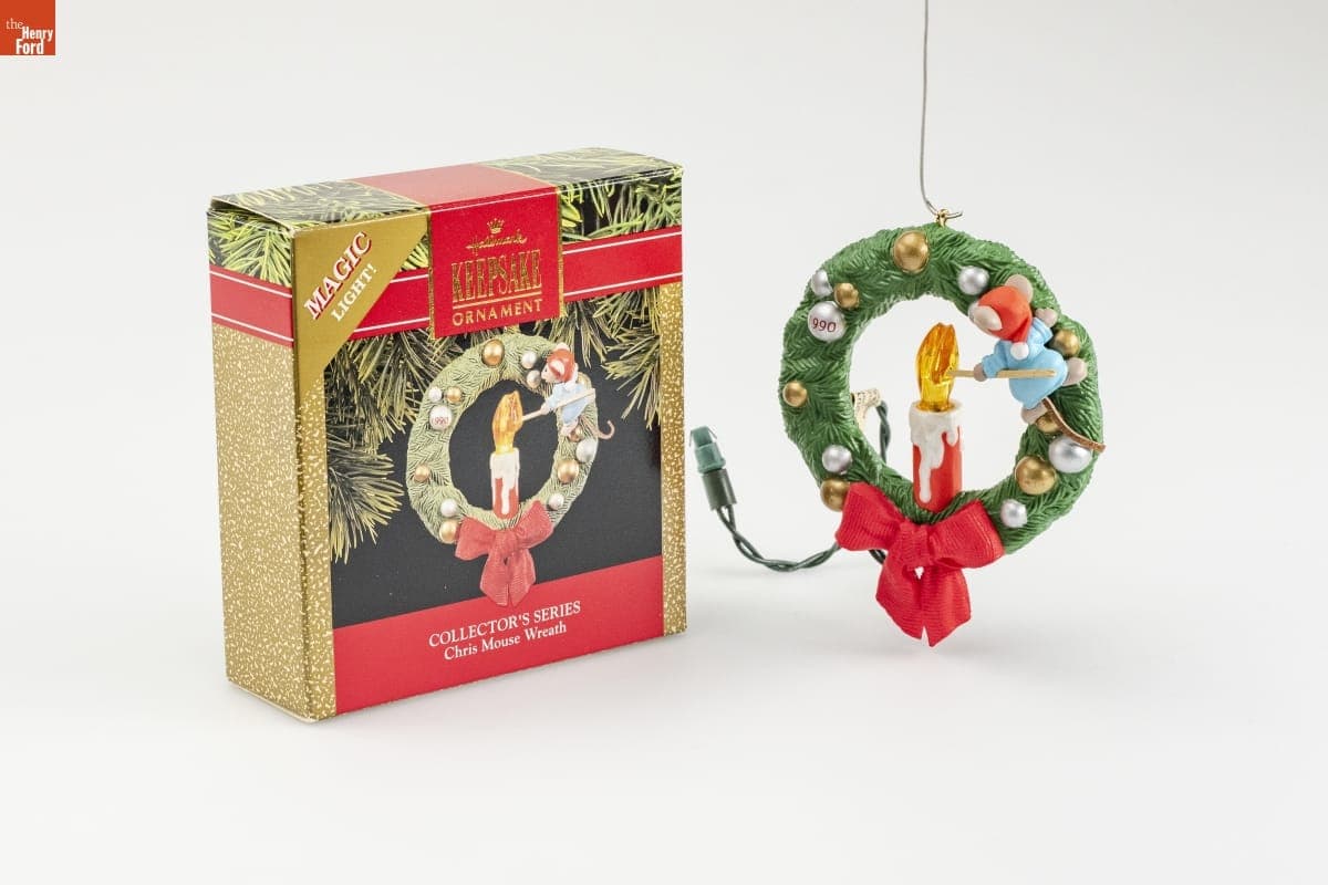 Hallmark "Chris Mouse Series: Wreath" Christmas Ornament, 1990