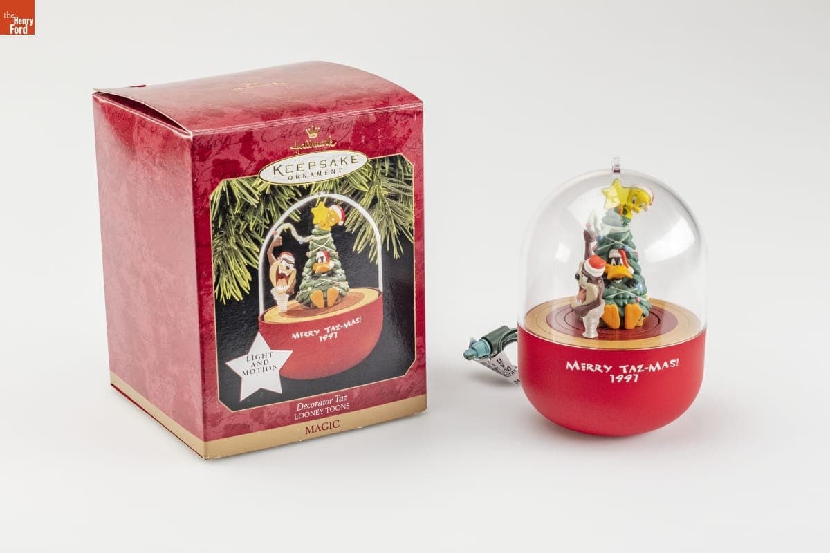 Hallmark "LOONEY TUNES: Decorator Taz" Christmas Ornament, 1997