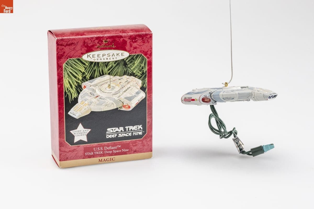 Hallmark "STAR TREK Deep Space Nine: U.S.S. Defiant" Christmas Ornament, 1997