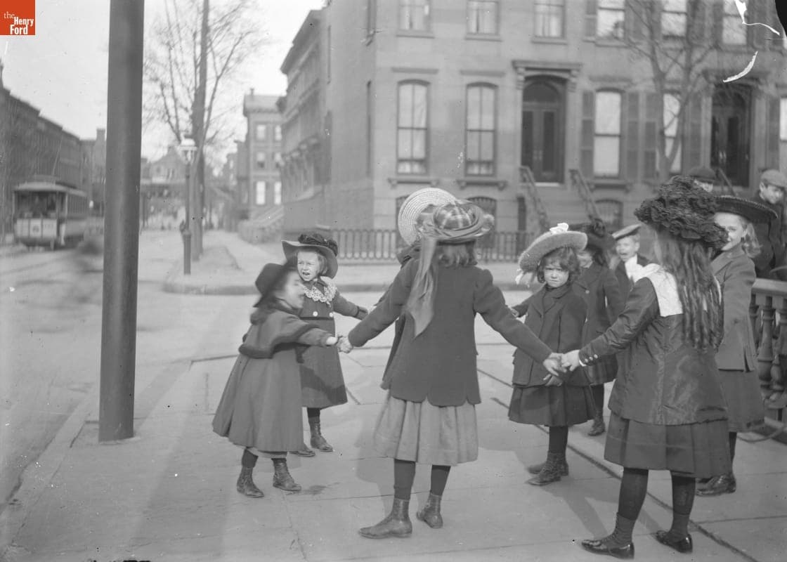 Children's Games, Ring around Rosy, 1890-1915