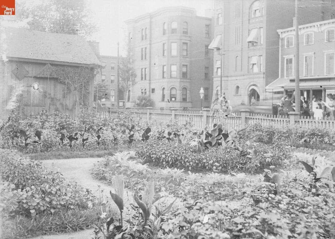 Gardens, Franklin & Gates Ave., 1890-1915