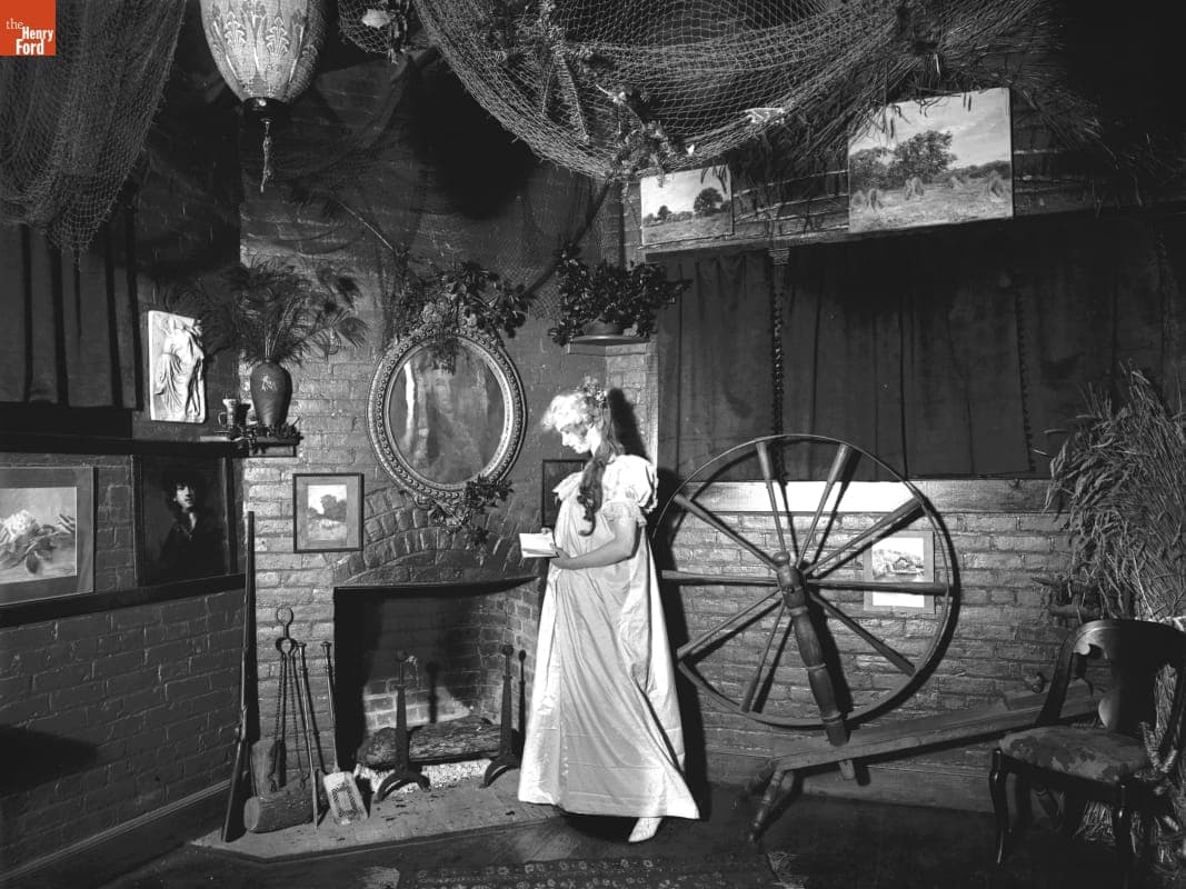 Miss Louise Munger's Studio, 1890-1915