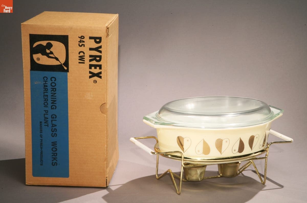 Pyrex Casserole Baking Dish, 1958