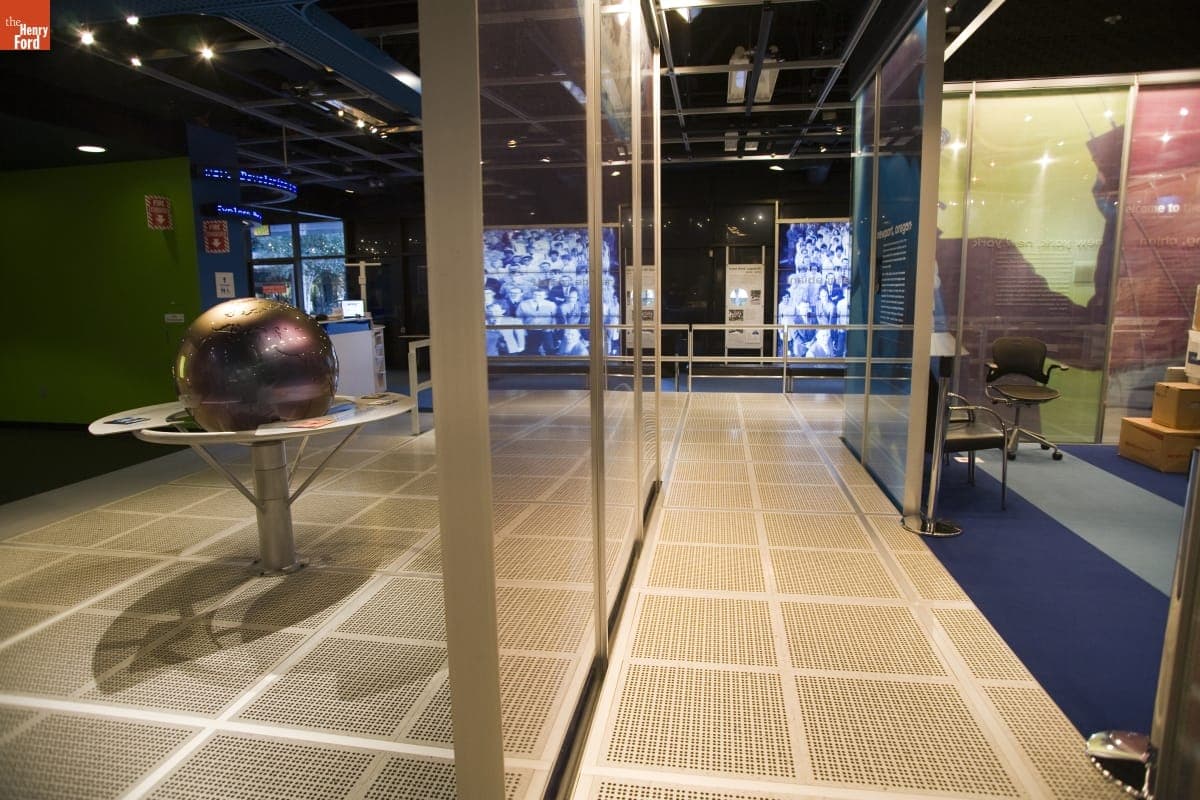 Oral History Interview with Gordon Moore, September 24, 2008--Photographs--Digital Images--Item 37