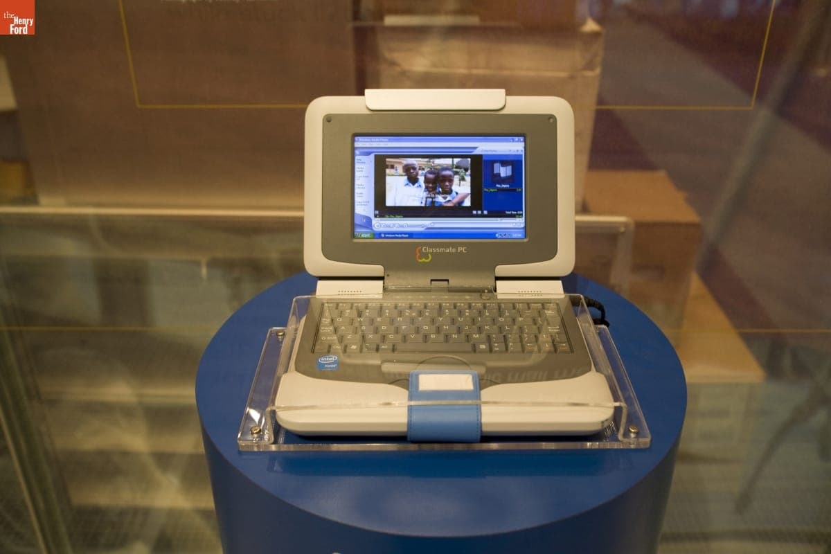 Oral History Interview with Gordon Moore, September 24, 2008--Photographs--Digital Images--Item 40