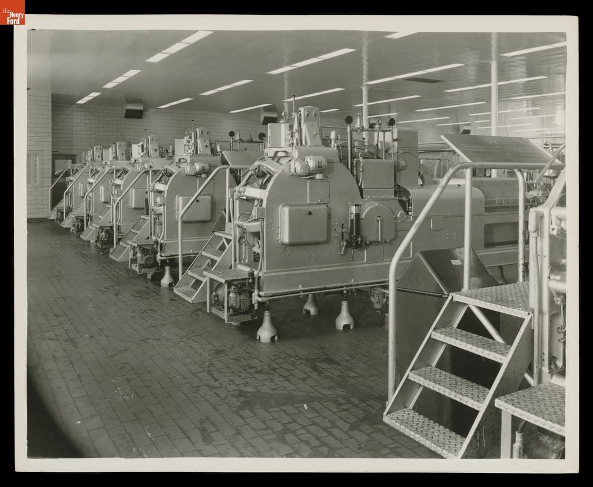 Machinery inside Hawthorn-Mellody Dairy Farms Processing Plant, circa 1960