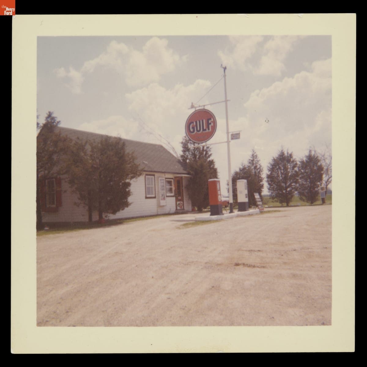 Lore Mac Tourist Cabins, Brooklyn, Michigan, circa 1948