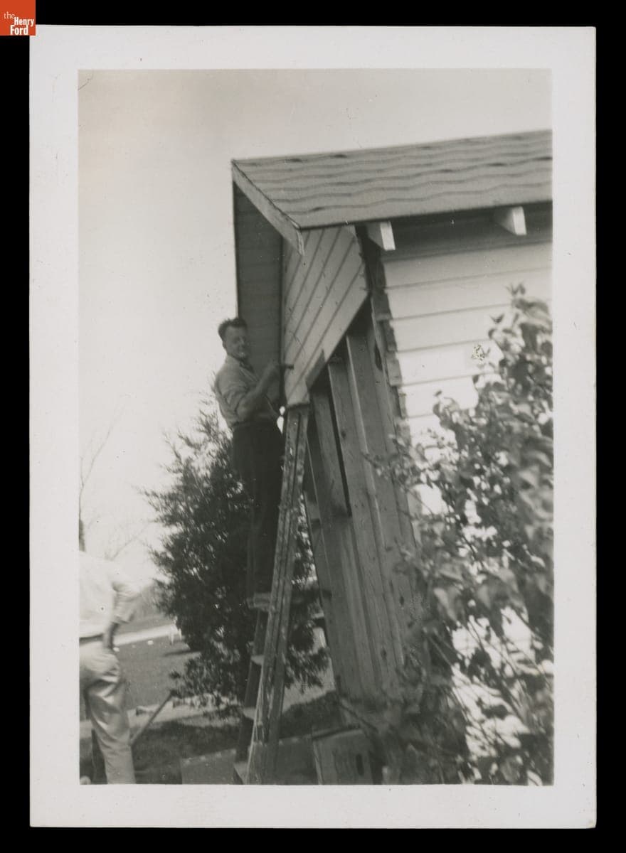 Lore Mac Tourist Cabins, Brooklyn, Michigan, April 1948