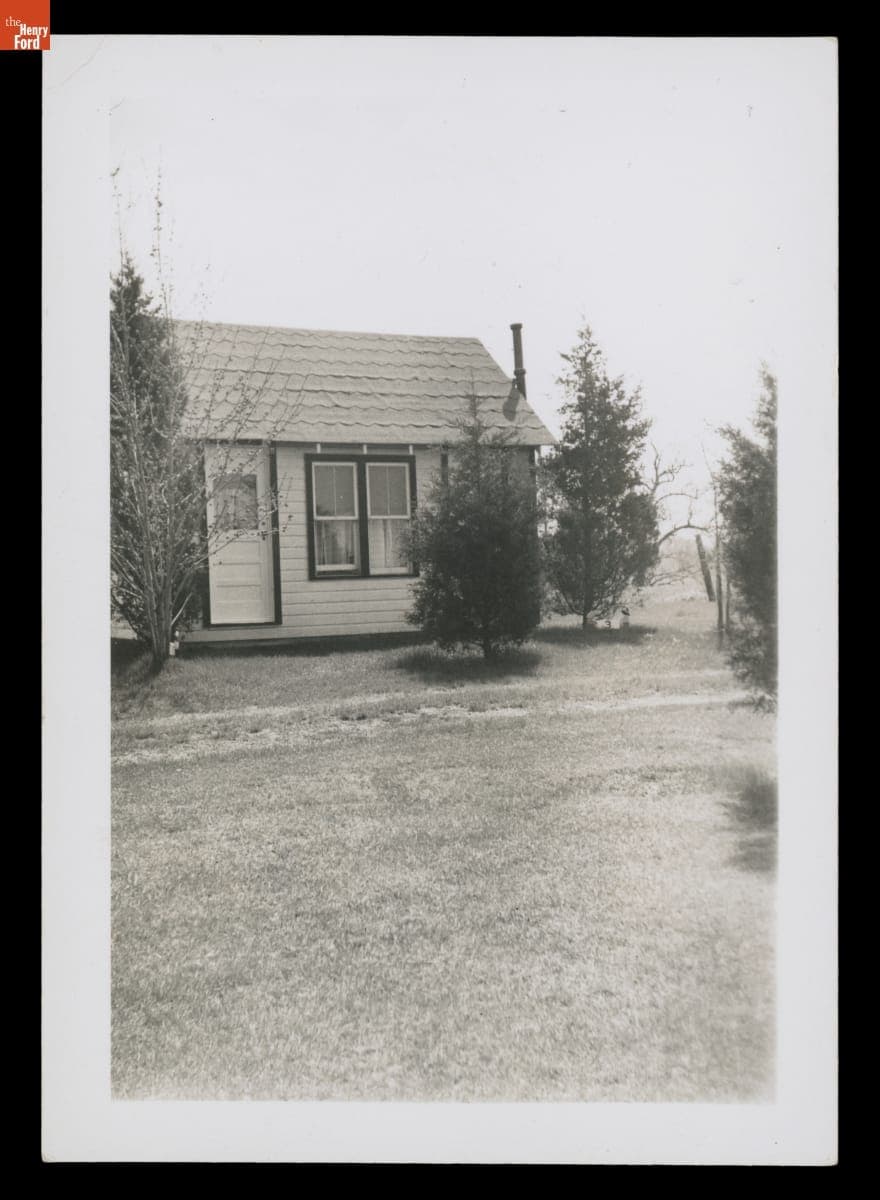 Lore Mac Tourist Cabins, Brooklyn, Michigan, 1948