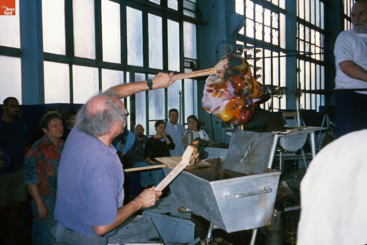 Marvin Lipofsky Forming Hot Glass Using Wood Tools, 2000