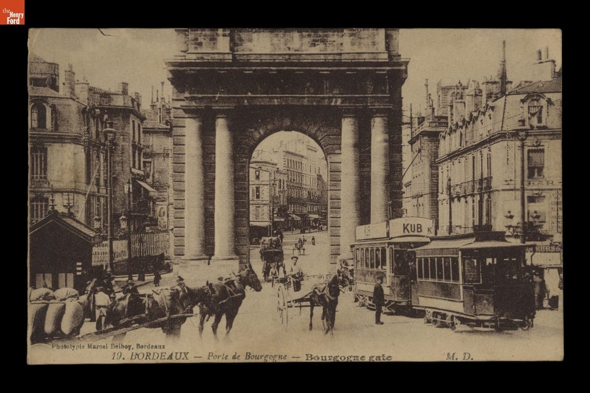 "Bordeaux - Porte de Bourgogne - Bourgogne Gate"