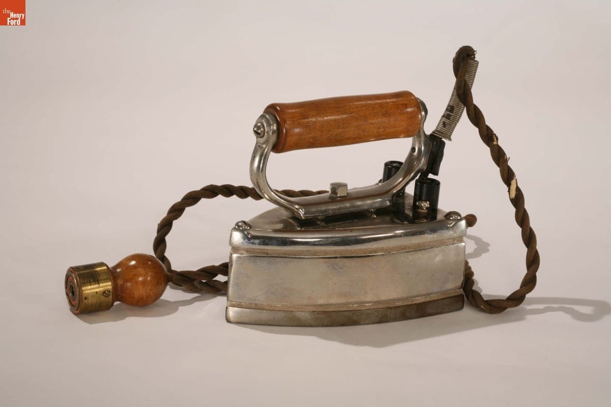 Electric Iron, circa 1901