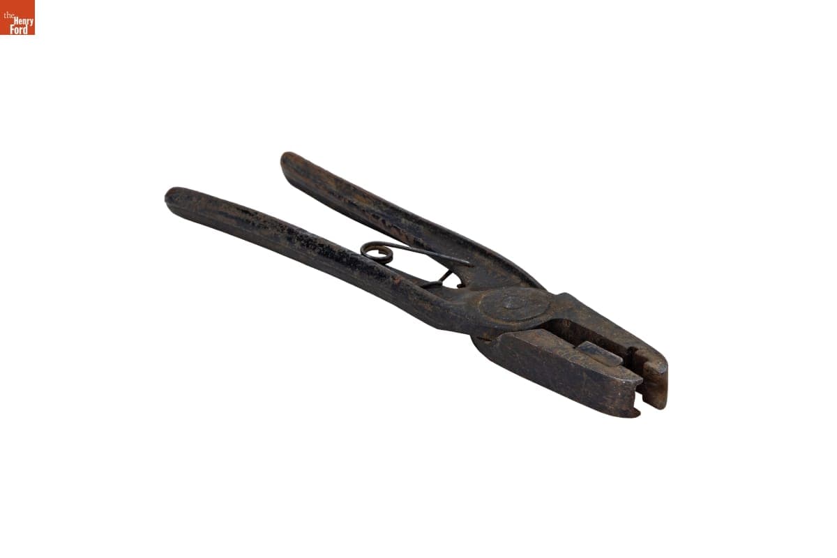 Ear Tag Pliers, circa 1920