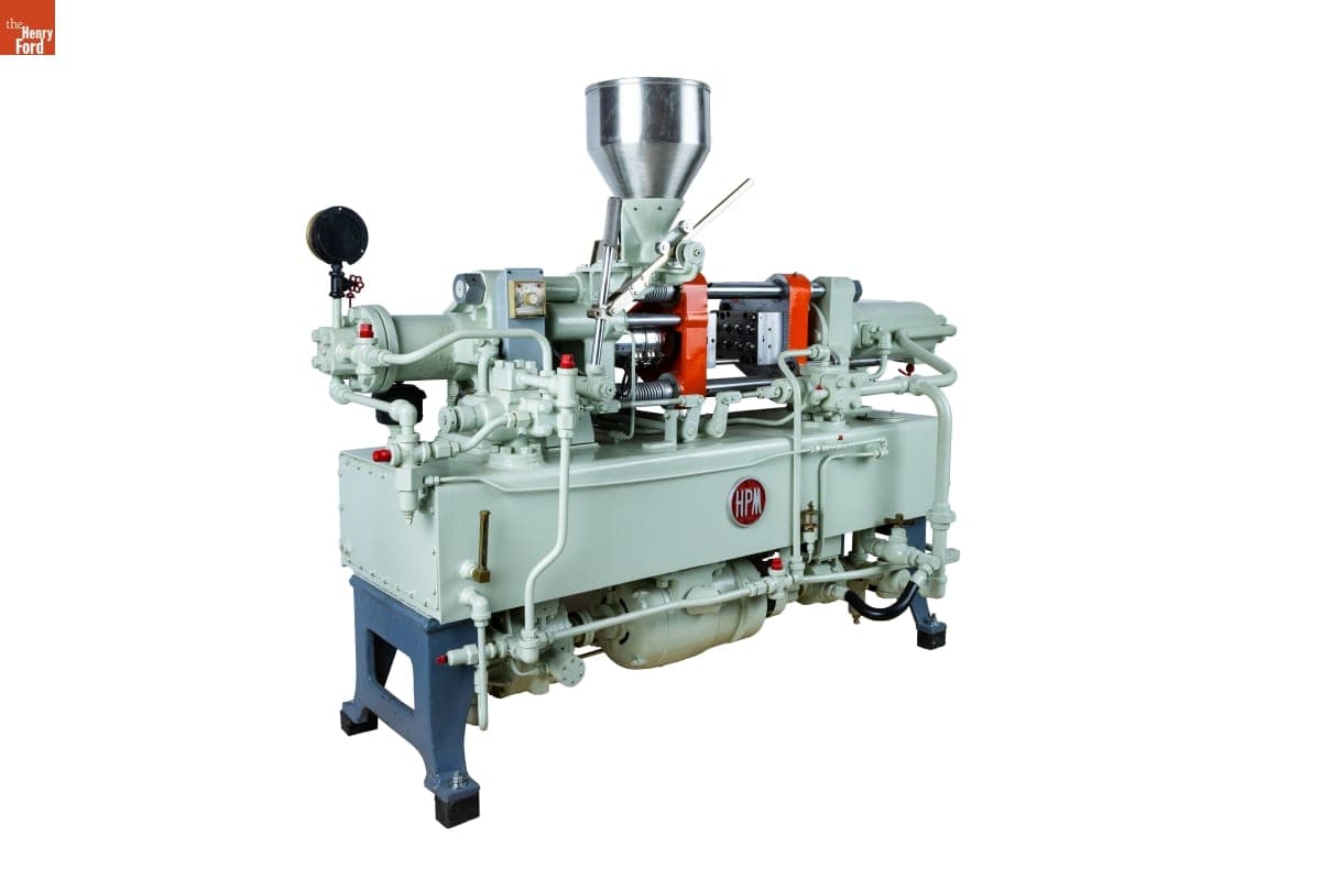 Molding Machine Used by Tupperware®