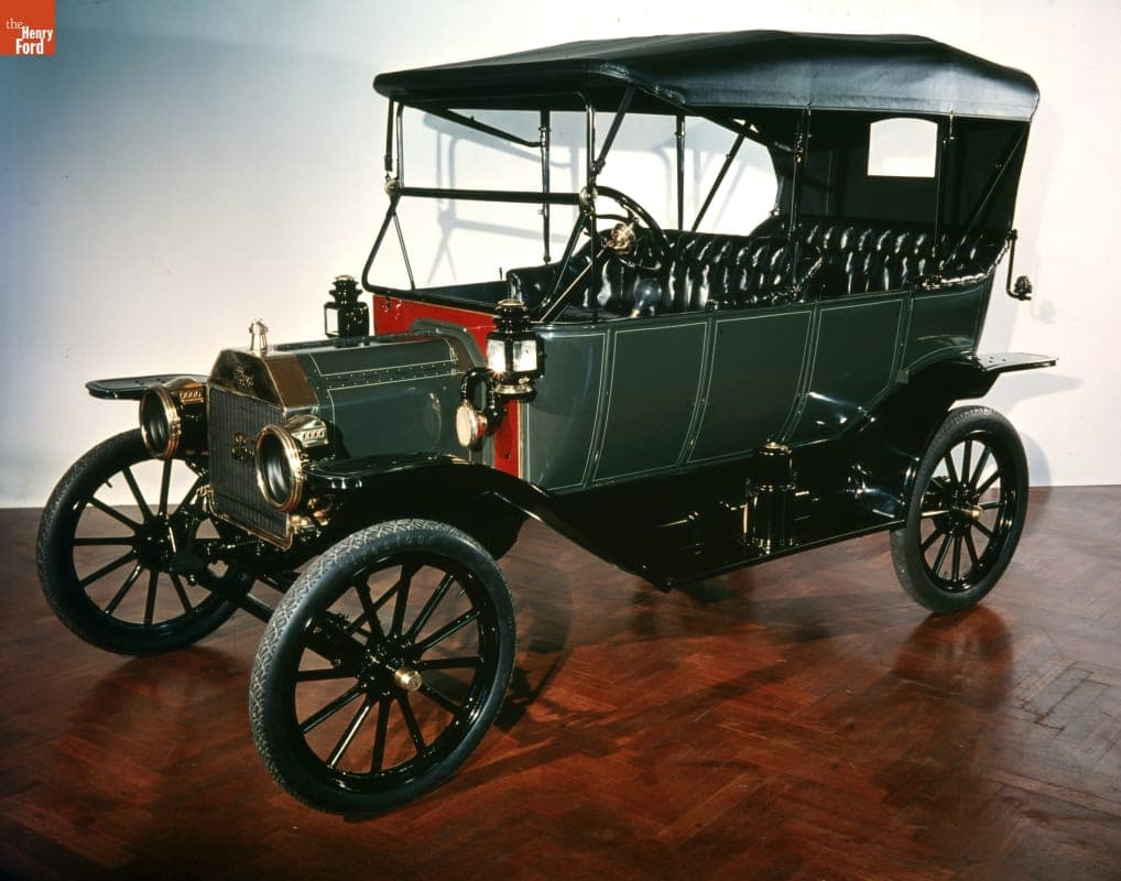 1913 Ford Model T Touring Car
