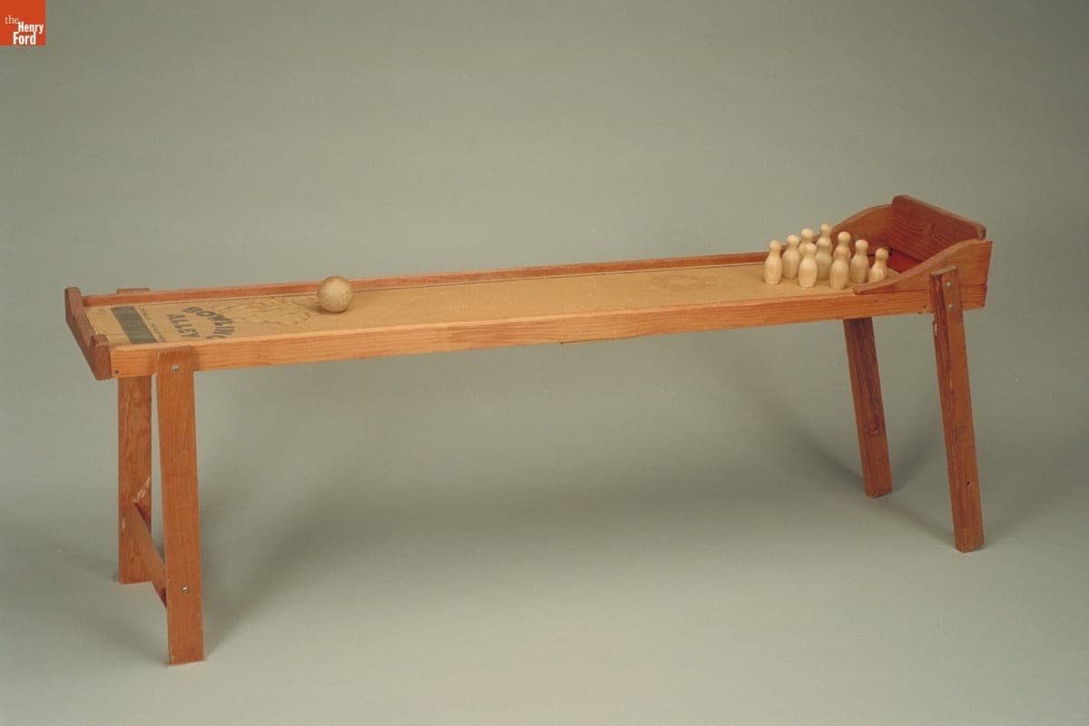 Toy Bowling Alley, 1937-1945