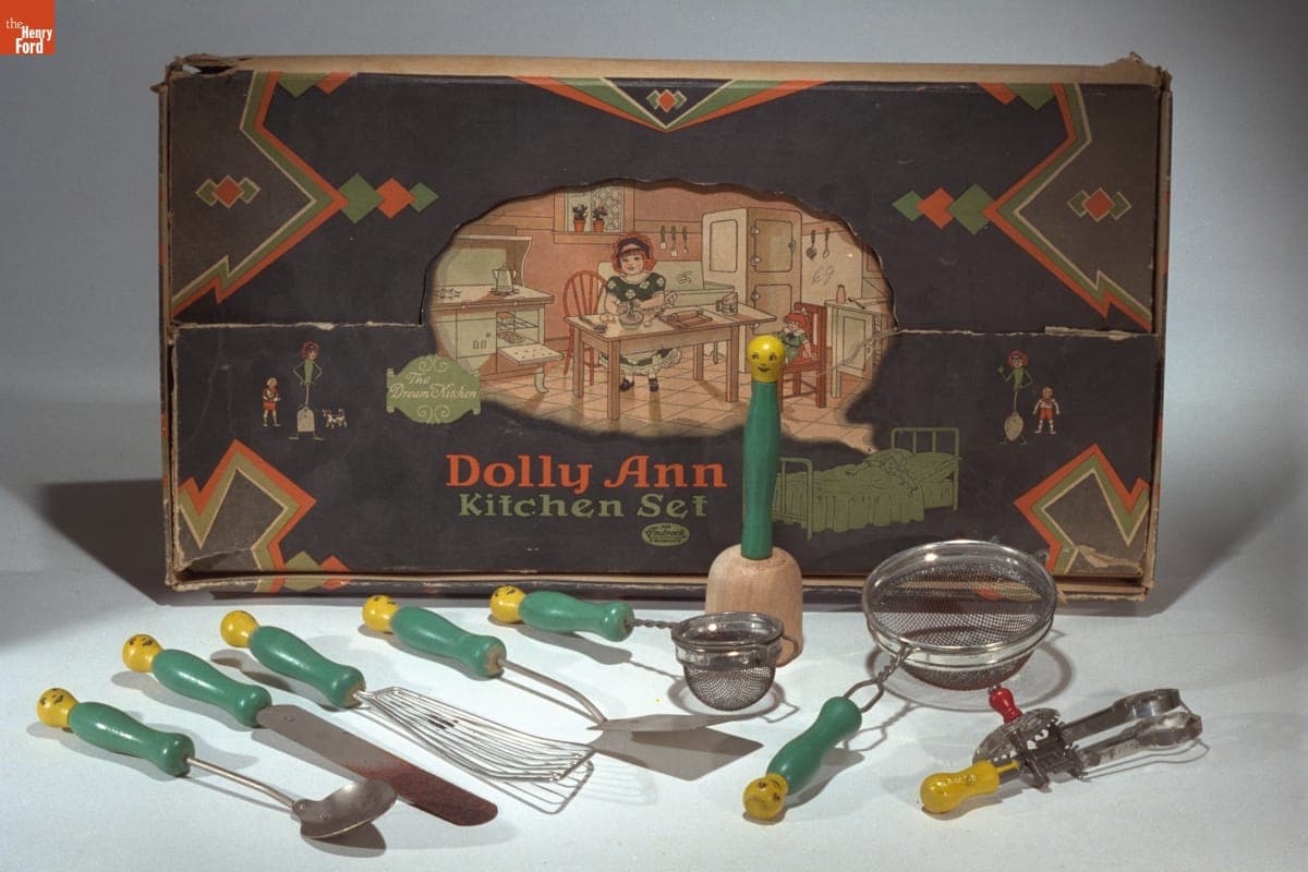 Dolly Ann Kitchen Set, 1927-1935