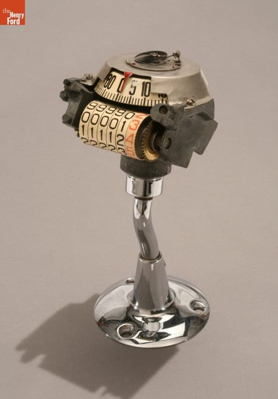 Magnetic Automobile Speedometer, 1925-1934