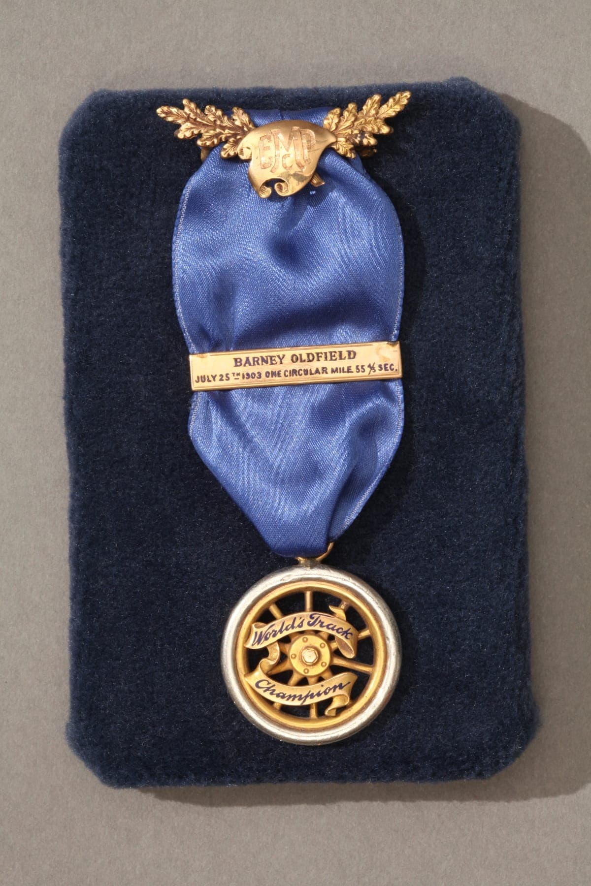 World's Track Award Won by Barney Oldfield, 1903