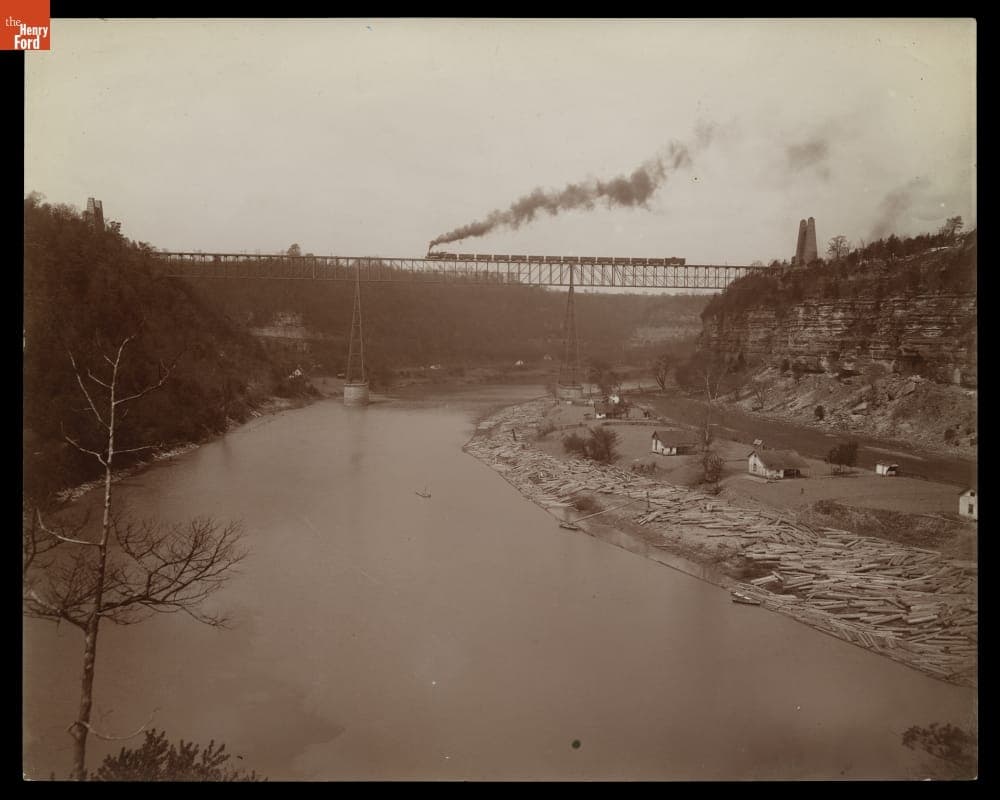 "Train on High Bridge over the Kentucky River," High Bridge, Kentucky, 1907