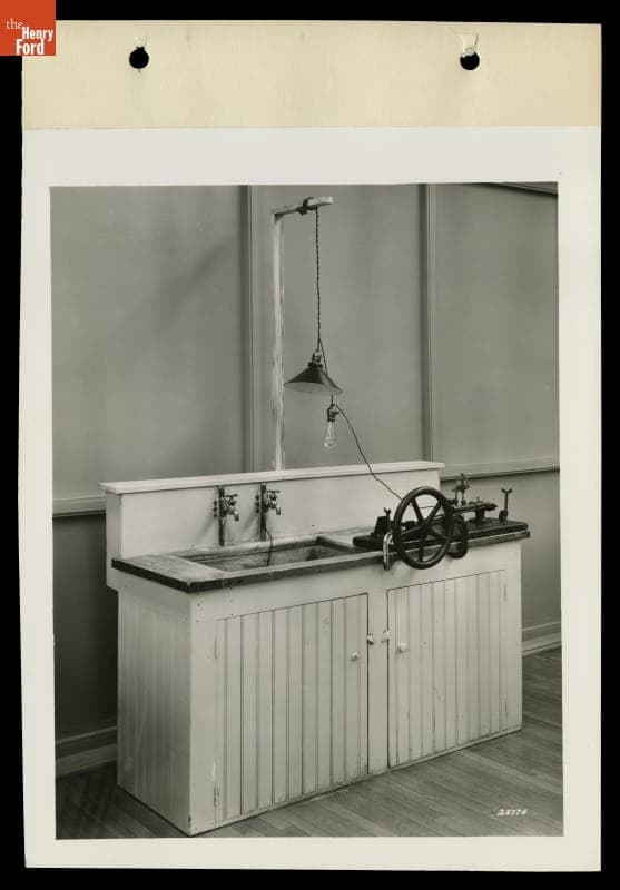 Henry Ford's 1893 Gasoline "Kitchen Sink" Engine, Photographed in 1939