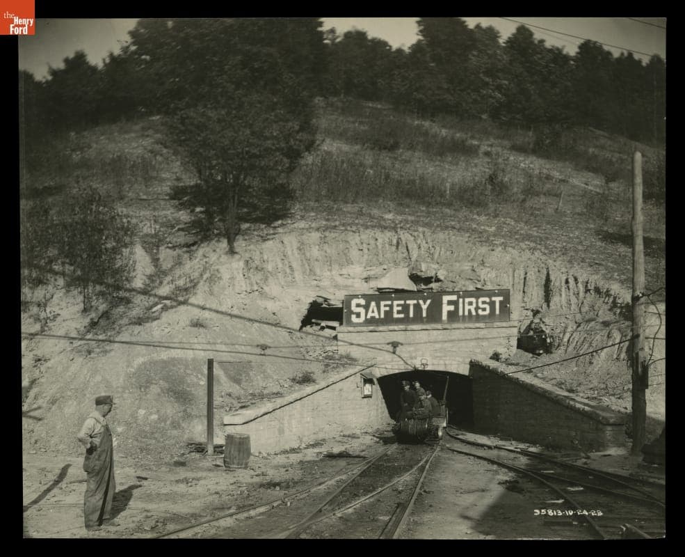 Pond Creek Coal Mine, Stone, Kentucky, 1923