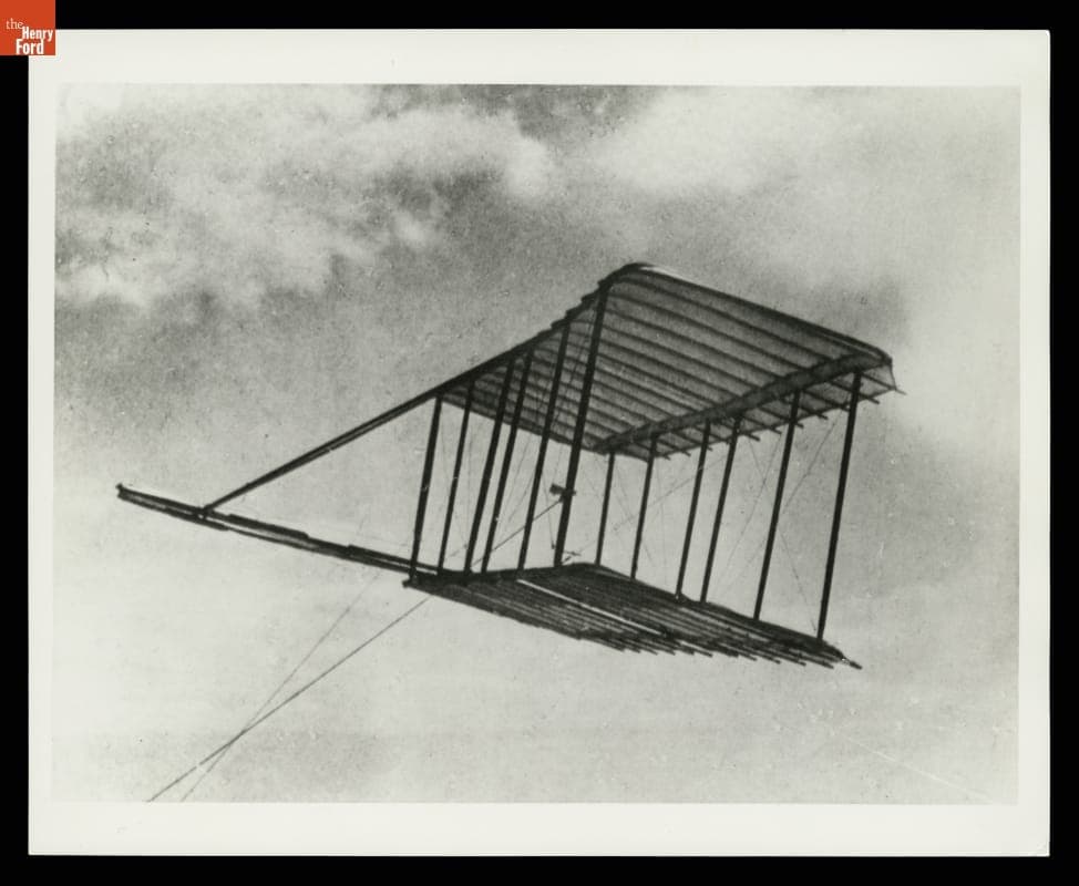 Experimental Wright Glider Flying, 1900