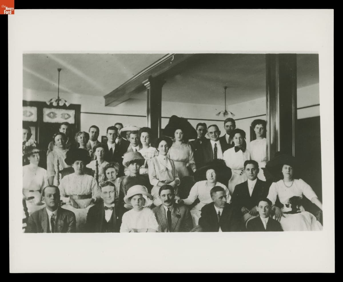 Employees of the John R. Keim Company, 1909