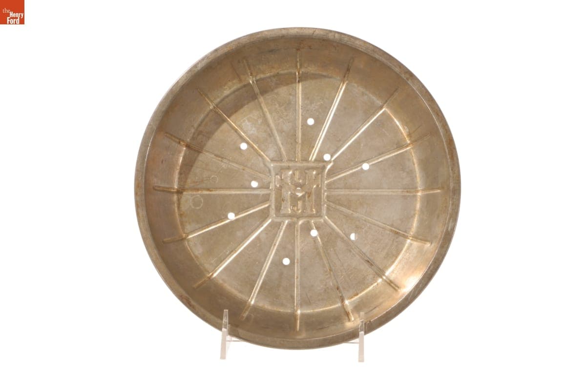 "Ladies' Home Journal" Pie Plate, 1920-1930