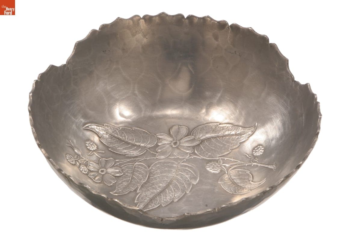 Everlast "Forged Blackberry" Bowl, 1933-1947