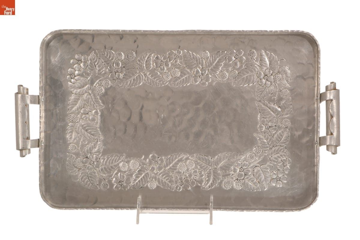 Everlast "Forged Blackberry" Tray, 1938-1947