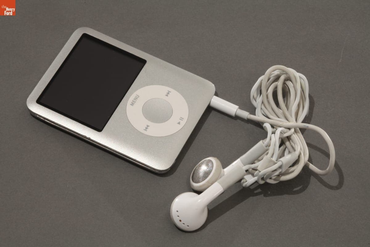 iPod nano MP3 Player & Earbuds, circa 2008