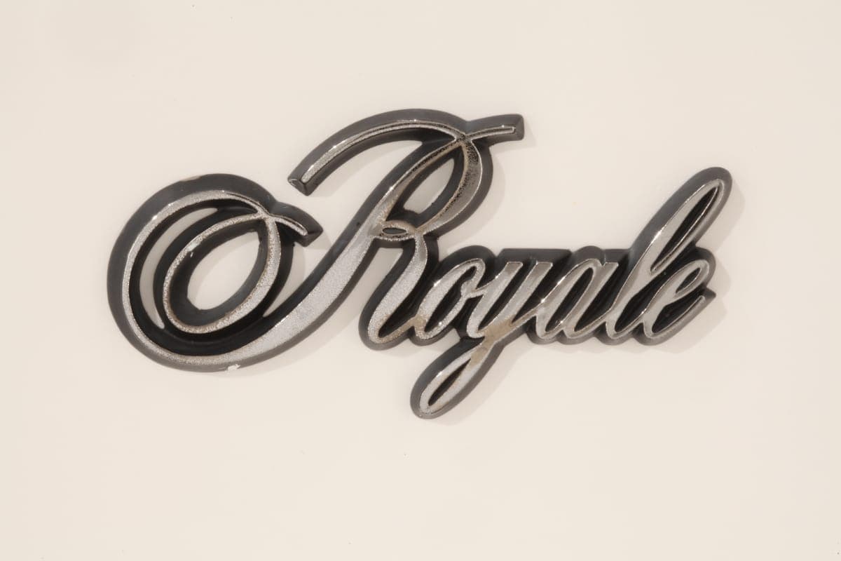 Oldsmobile Delta 88 Royale Nameplate, 1984