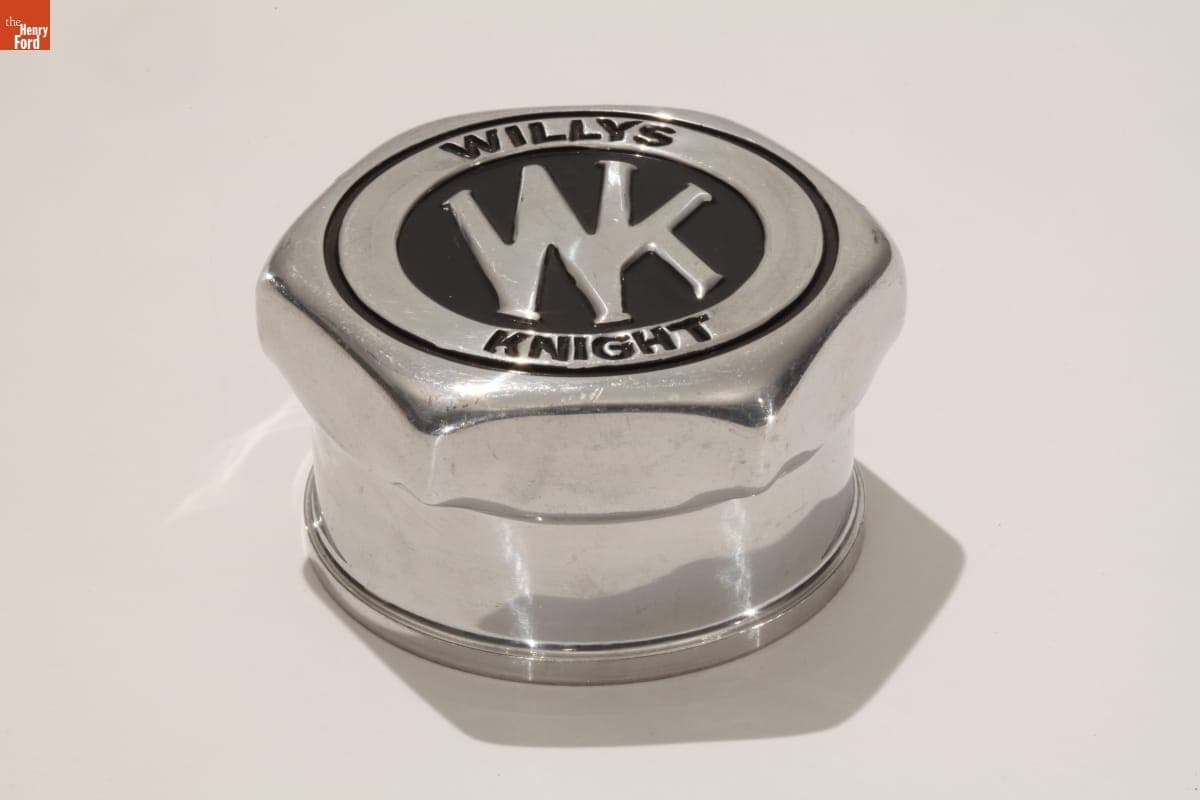 Willys-Knight Hubcap, 1923-1928