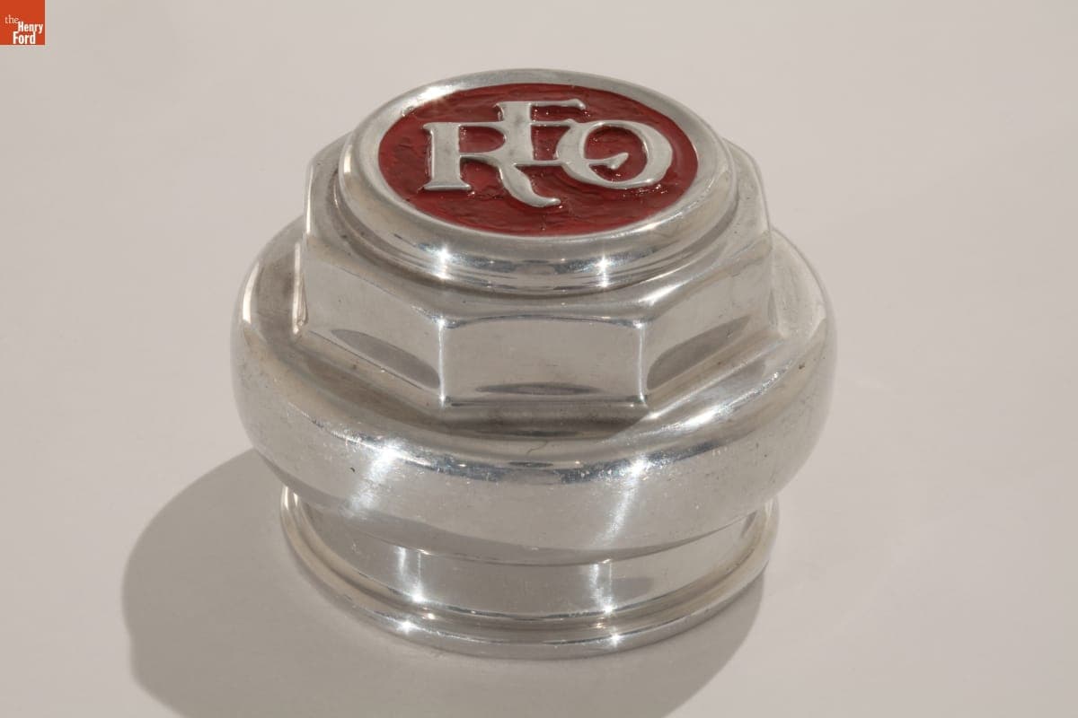 REO Hubcap, 1920-1930