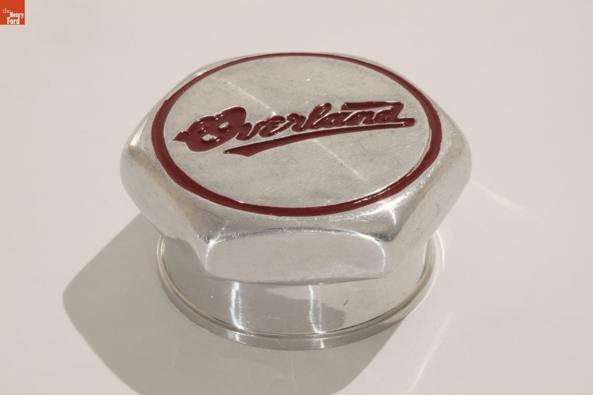 Overland Hubcap, 1925-1928