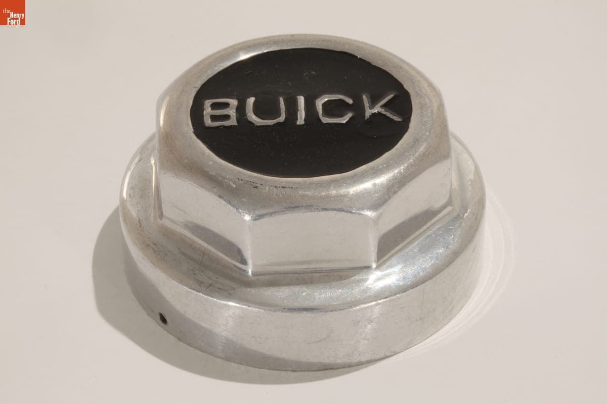 Buick Hubcap, 1918-1929