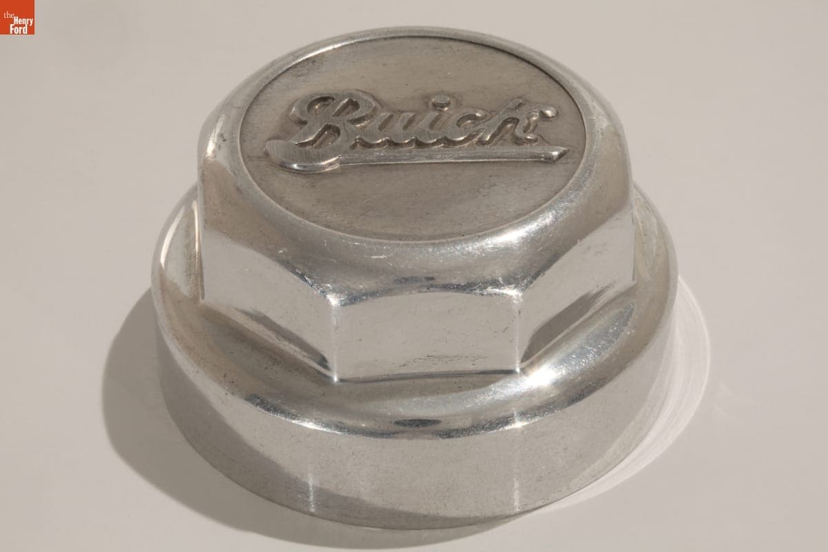 Buick Hubcap, 1918-1929