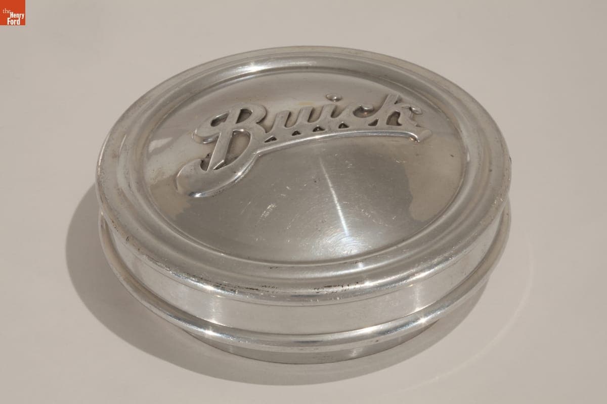Buick Hubcap, 1918-1929